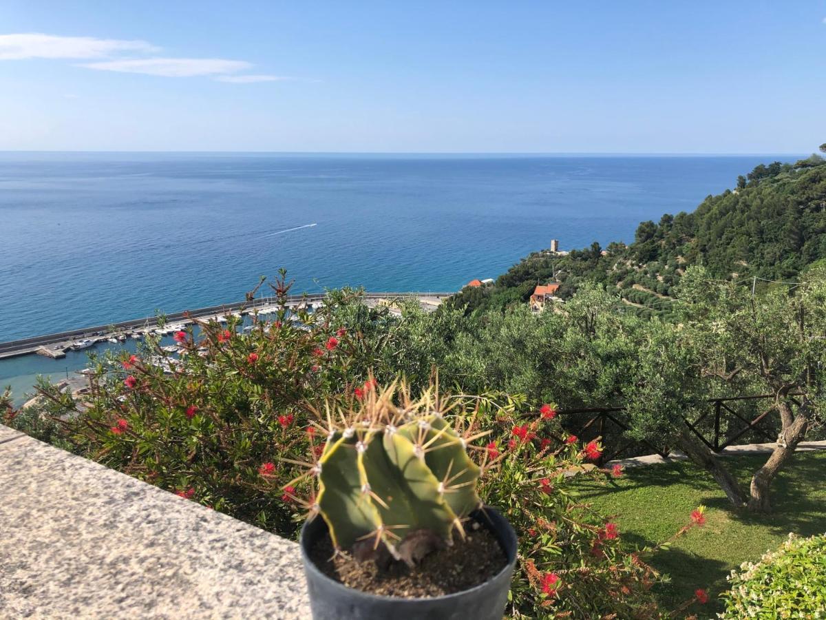 Degli Ulivi Alojamento de Acomodação e Pequeno-almoço Finale Ligure